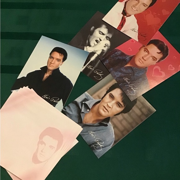 Elvis Collection - Picture 4 of 5